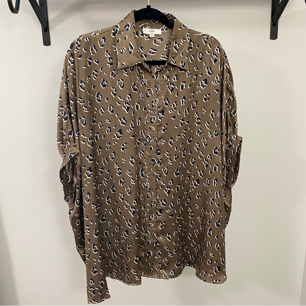 ⭐️ 2/$40 ⭐️ Oversized Brown Leopard Print Tunic
